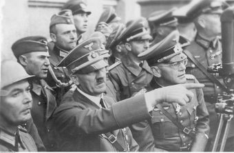 Żartowanie przy Hitlerze było ryzykowne. Przekonał się o tym jego pupil SS-Obersturmbannführer Fritz Darges